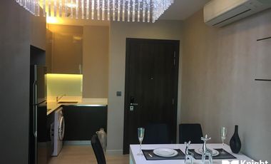 For sale 2 bed condo in Phaya Thai, Bangkok