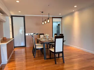 For rent 3 ベッドルーム condo in Khlong Toei, Bangkok