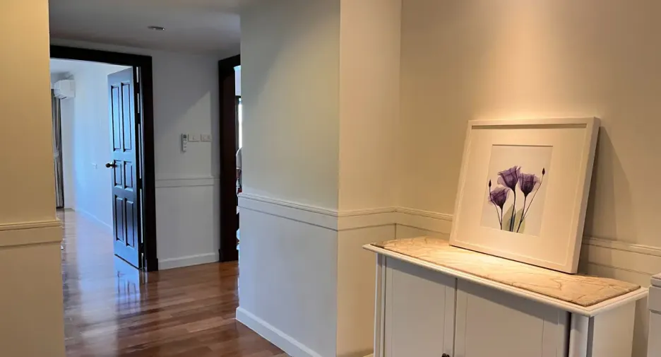 For rent 3 bedrooms condo in Khlong Toei, Bangkok
