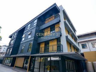 For sale retail Space in Phaya Thai, Bangkok