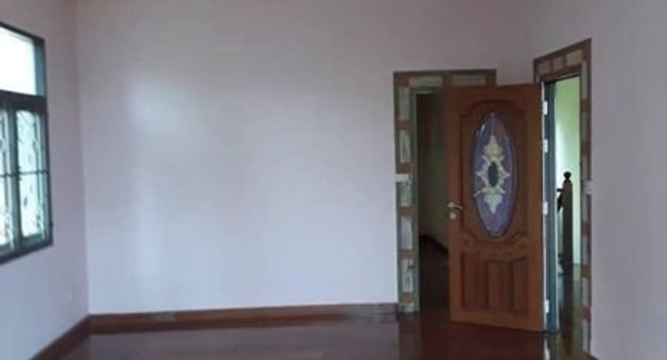 For sale 4 Beds house in Bueng Kum, Bangkok