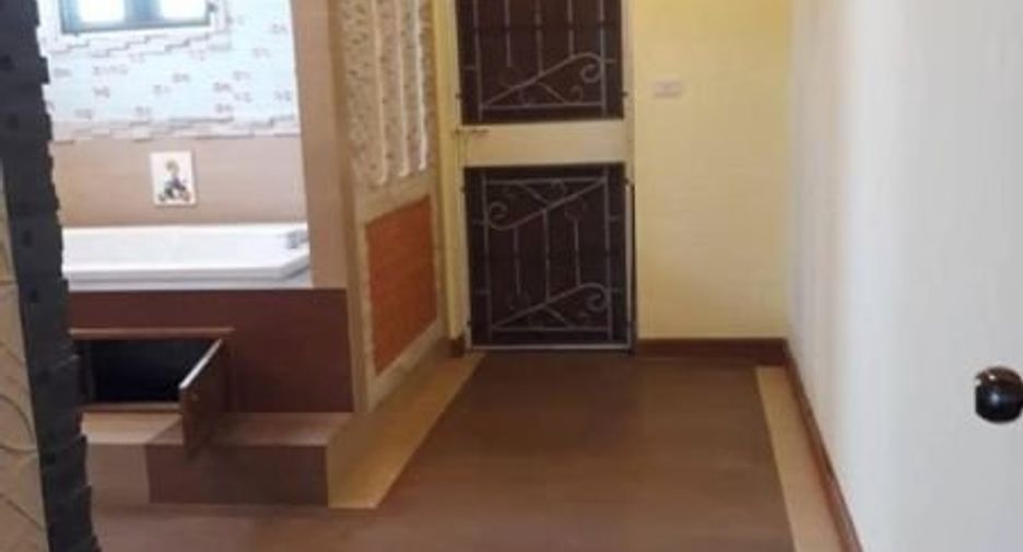 For sale 4 Beds house in Bueng Kum, Bangkok