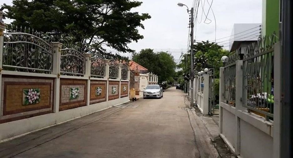 For sale 4 Beds house in Bueng Kum, Bangkok