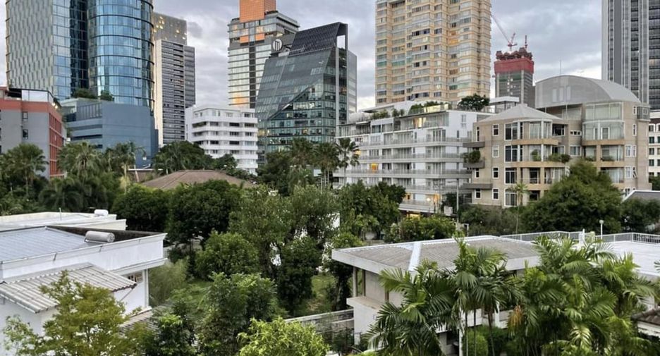 For rent 1 bed condo in Watthana, Bangkok