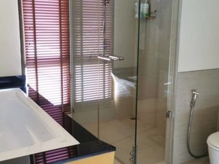 Haus zur Miete mit 5 Zimmer in Bang Lamung, Chonburi