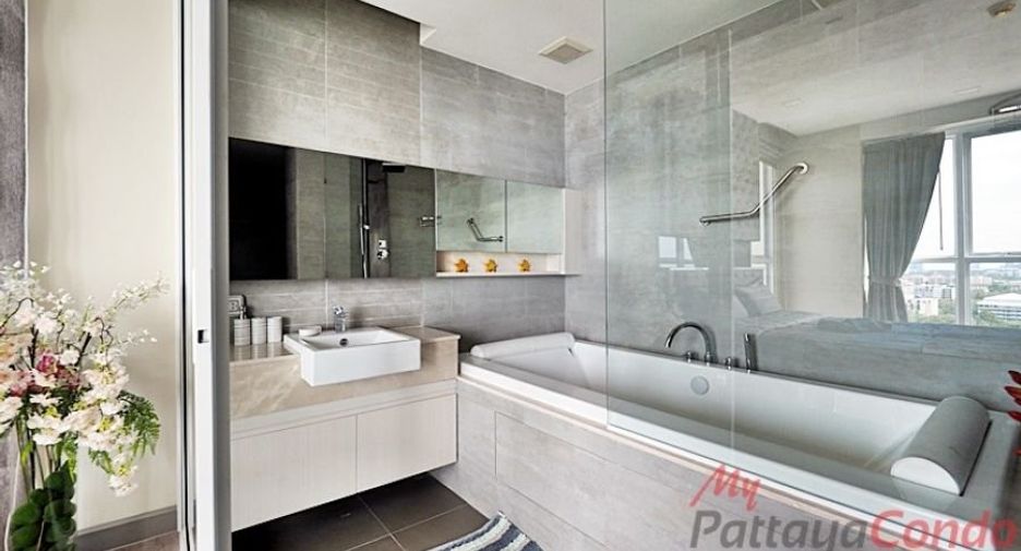 For sale 3 bedrooms condo in Bang Lamung, Chonburi