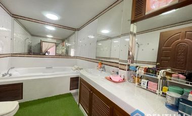 ขาย 4 เตียง บ้านเดี่ยว ใน บางละมุง, ชลบุรี