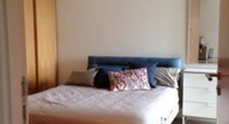 Condo en alquiler y en venta de 3 habitaciones en Yan Nawa, Bangkok