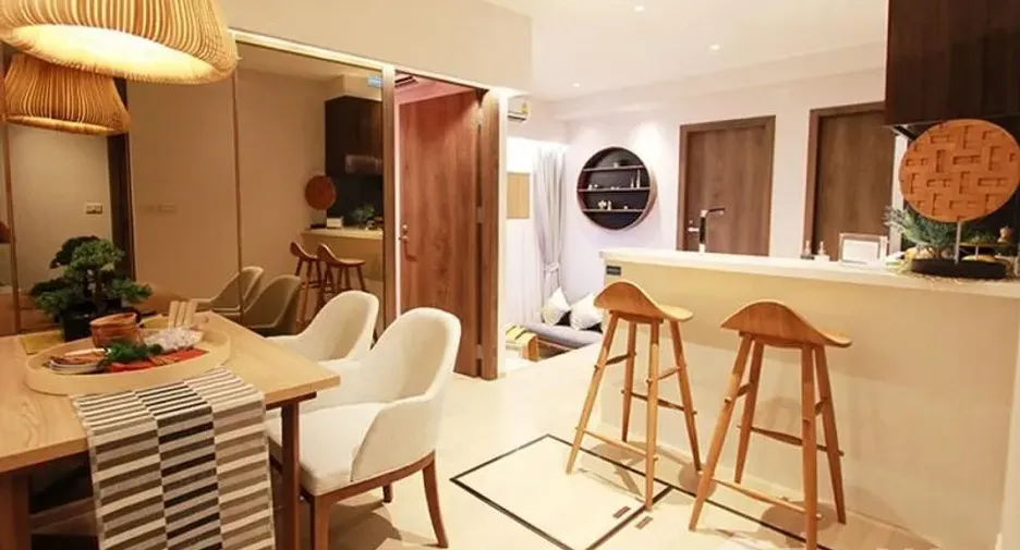 For sale 2 bed condo in Watthana, Bangkok