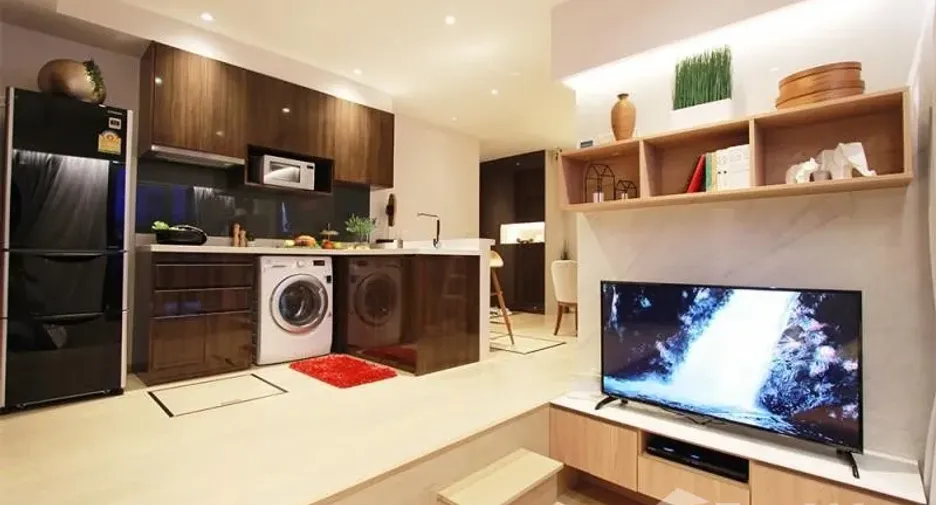 For sale 2 bed condo in Watthana, Bangkok