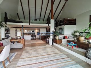 For sale 4 bed condo in Phra Nakhon, Bangkok