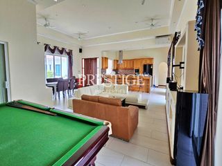 À louer et à vendre 5 chambres maison à Bang Lamung, Chonburi