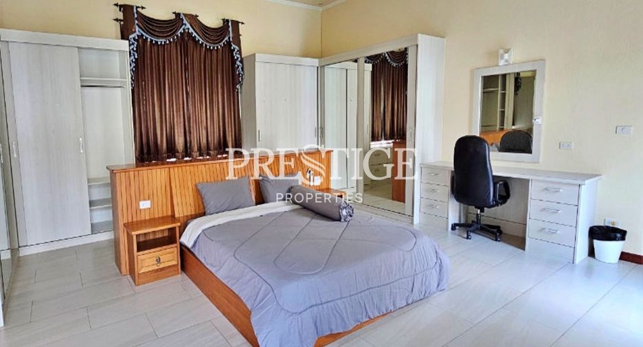 For rent and for sale 5 bedrooms house in Bang Lamung, Chonburi