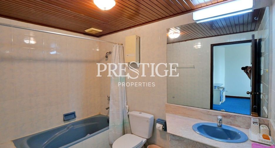For sale 3 bedrooms condo in Bang Lamung, Chonburi
