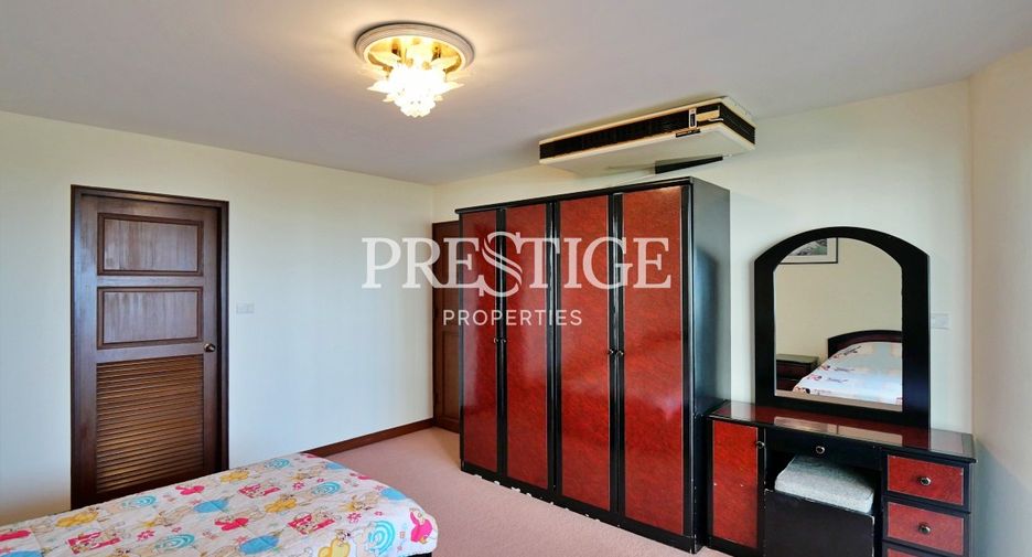 For sale 3 bedrooms condo in Bang Lamung, Chonburi