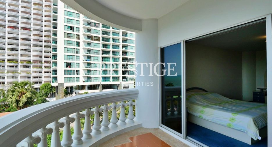 For sale 3 bedrooms condo in Bang Lamung, Chonburi
