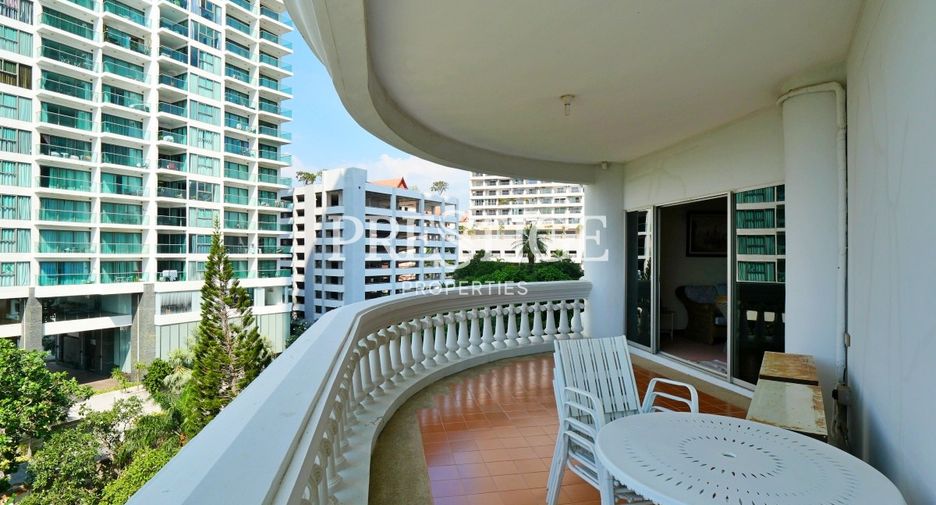 For sale 3 bedrooms condo in Bang Lamung, Chonburi