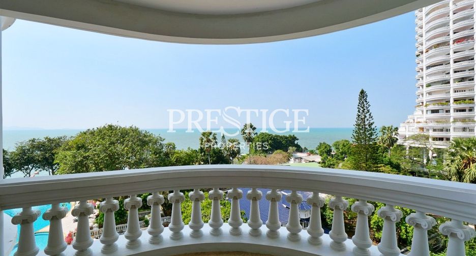 For sale 3 bedrooms condo in Bang Lamung, Chonburi