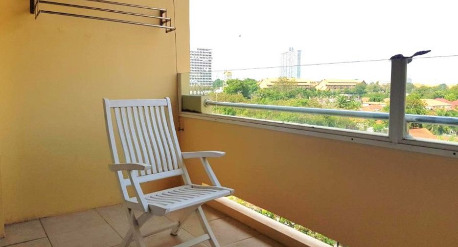 For sale 2 bedrooms condo in Jomtien, Pattaya