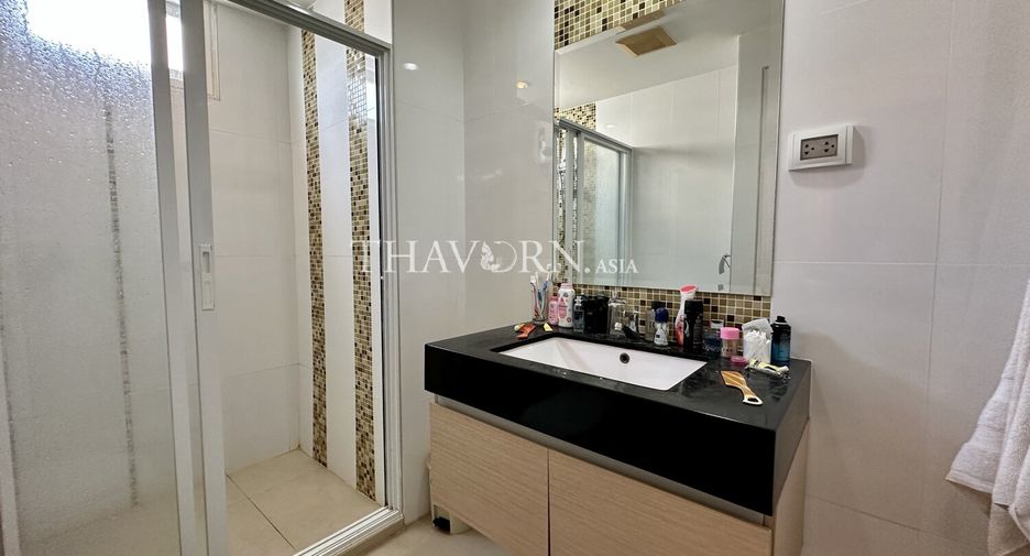 Condo en venta de 2 habitaciones en Bang Lamung, Chonburi