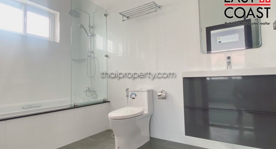 For sale 3 bedrooms house in Sattahip, Chonburi