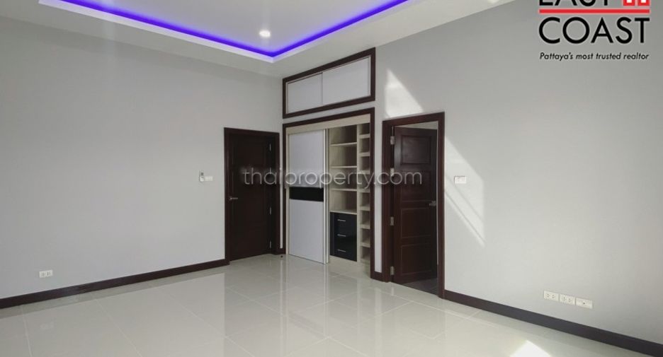 For sale 3 bedrooms house in Sattahip, Chonburi