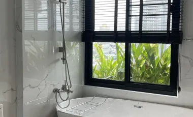 For sale 2 Beds condo in Yan Nawa, Bangkok