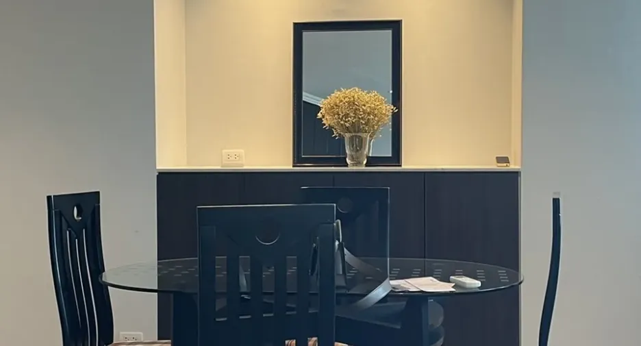 For sale 2 bed condo in Yan Nawa, Bangkok
