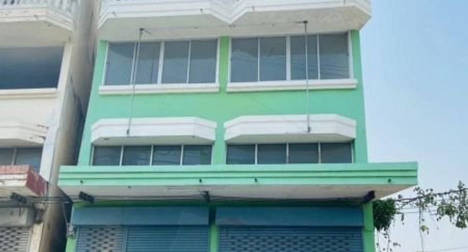 For rent and for sale 6 bed retail Space in Lat Krabang, Bangkok