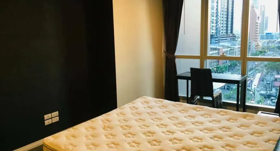 For sale 1 bed condo in Sathon, Bangkok