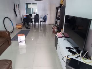 For sale 3 bed townhouse in Bang Khae, Bangkok