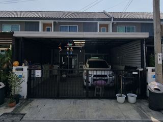 For sale 3 bed townhouse in Bang Khae, Bangkok