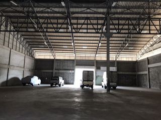 À louer entrepôt à Mueang Samut Prakan, Samut Prakan