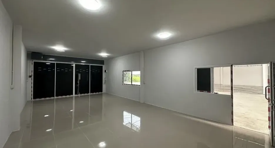 For rent warehouse in Sai Noi, Nonthaburi