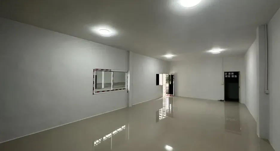 For rent warehouse in Sai Noi, Nonthaburi