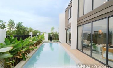 For sale 4 Beds house in East Pattaya, Pattaya