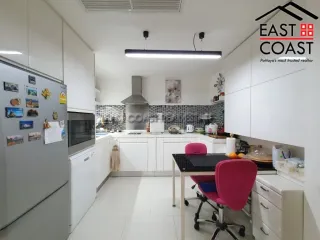 出租 和 出售 4 卧室 公寓 在 Bang Lamung, Chon Buri