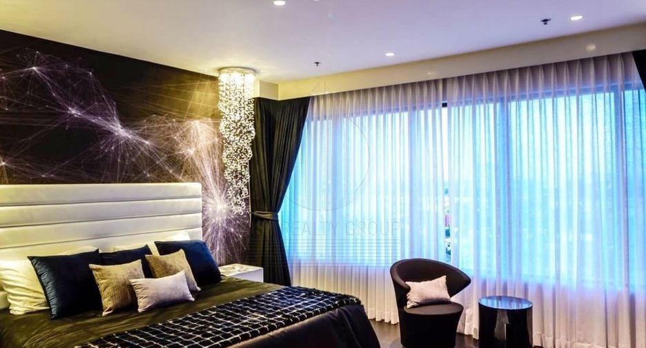 For rent and for sale 3 bedrooms condo in Khlong Toei, Bangkok