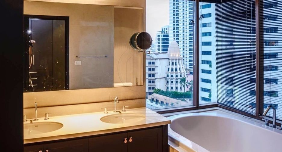 For rent and for sale 3 bedrooms condo in Khlong Toei, Bangkok