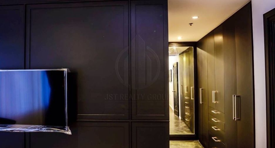 For rent and for sale 3 bedrooms condo in Khlong Toei, Bangkok