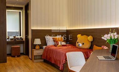 For rent 3 bedrooms condo in Khlong Toei, Bangkok