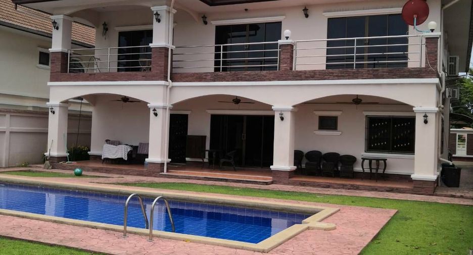 For sale 4 Beds house in East Pattaya, Pattaya