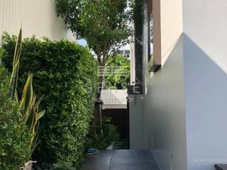 For sale 5 Beds house in Yan Nawa, Bangkok