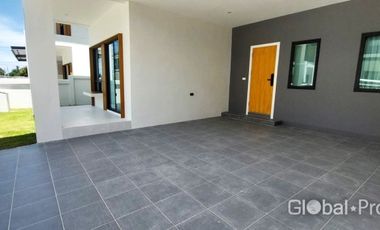 For sale 4 bedrooms house in Bang Lamung, Chonburi