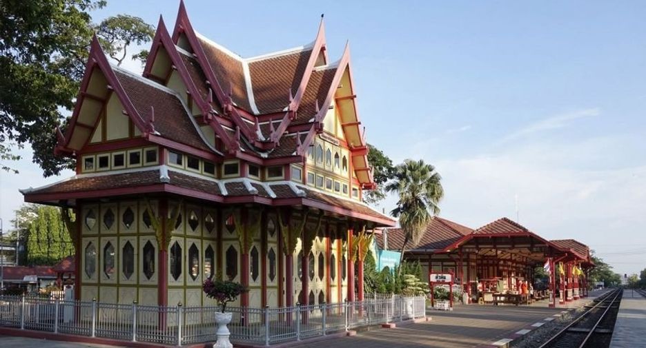For sale 8 bed villa in Hua Hin, Prachuap Khiri Khan