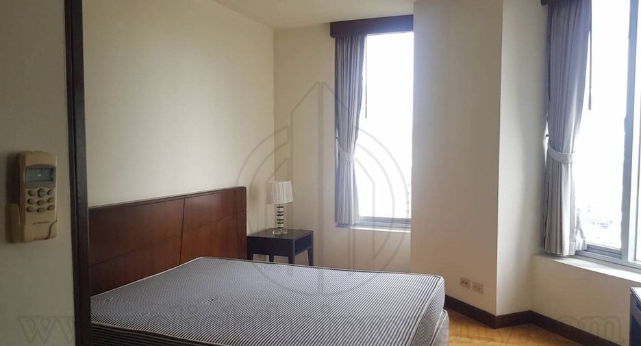 For sale 3 bedrooms condo in Pathum Wan, Bangkok