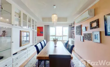 For sale 2 bed condo in Watthana, Bangkok