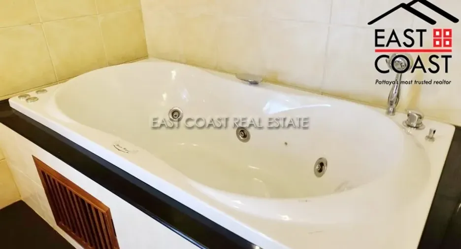 For rent 5 bedrooms house in Bang Lamung, Chonburi