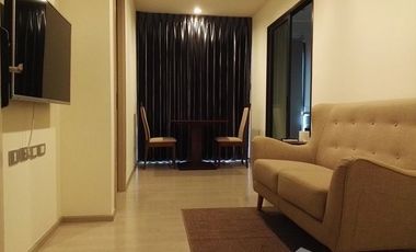 For sale 1 bed condo in Khlong Toei, Bangkok