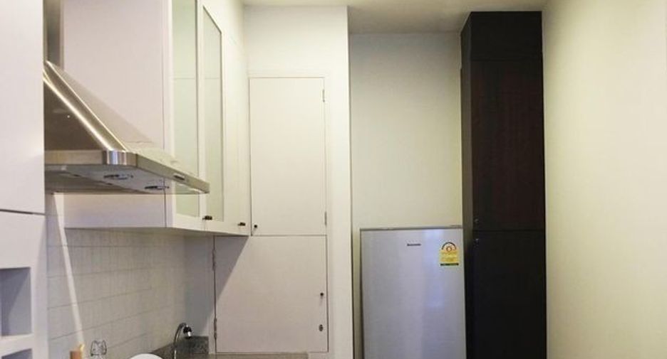 For rent 3 bedrooms condo in Central Pattaya, Pattaya